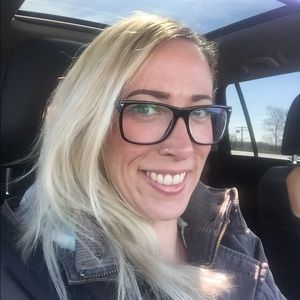 Meet your Posher, Krystal